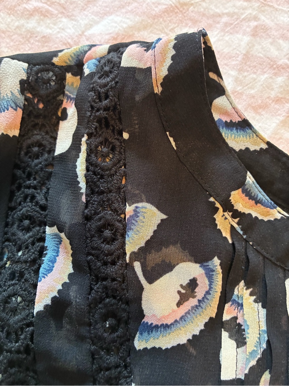 Black Floral Print Cap Sleeve Dress - Picture 4 of 9